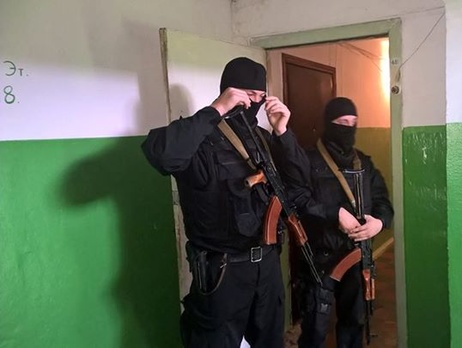 обыск произведен с участием взглянул своего