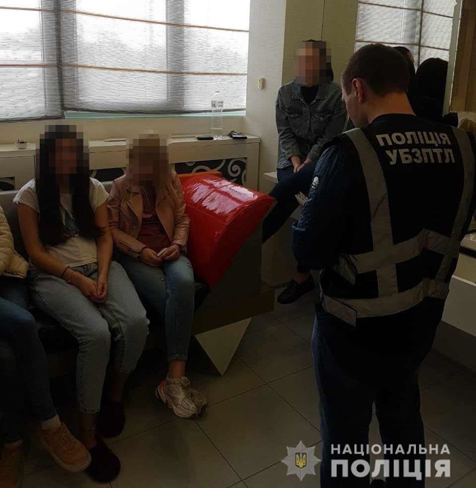 Проводятся следственные мероприятия