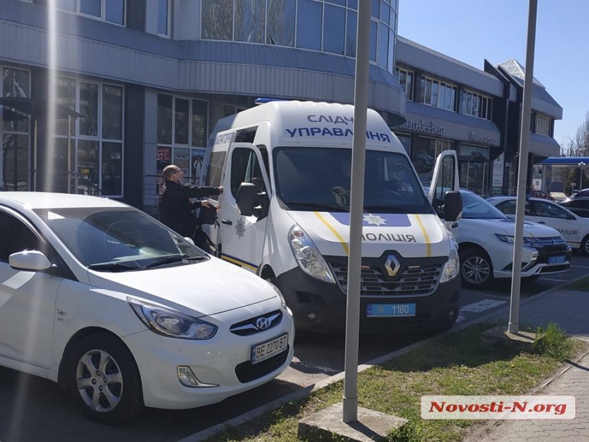 На месте работает полиция