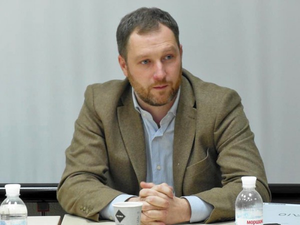 Олег Деревянко