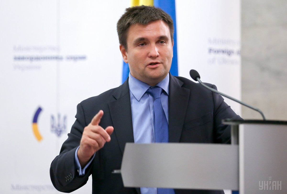 Смотрите - Климкин пообещал давить на Россию на фоне введения миротворцев ООН в Донбасс видео Смотреть - Климкин пообещал давить на Россию на фоне введения миротворцев ООН в Донбасс видео