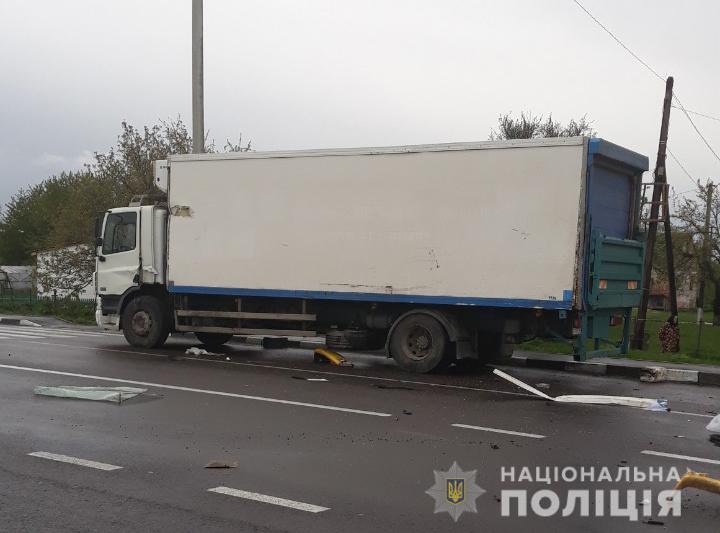 В салоне детей не было