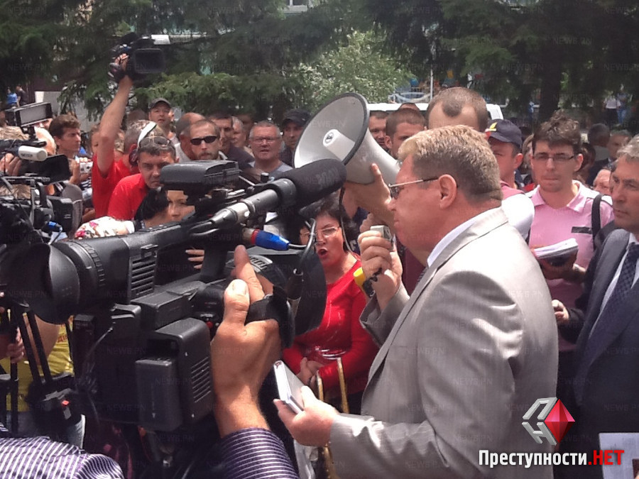 Замминистра и губернатор Николаевской области на митинге