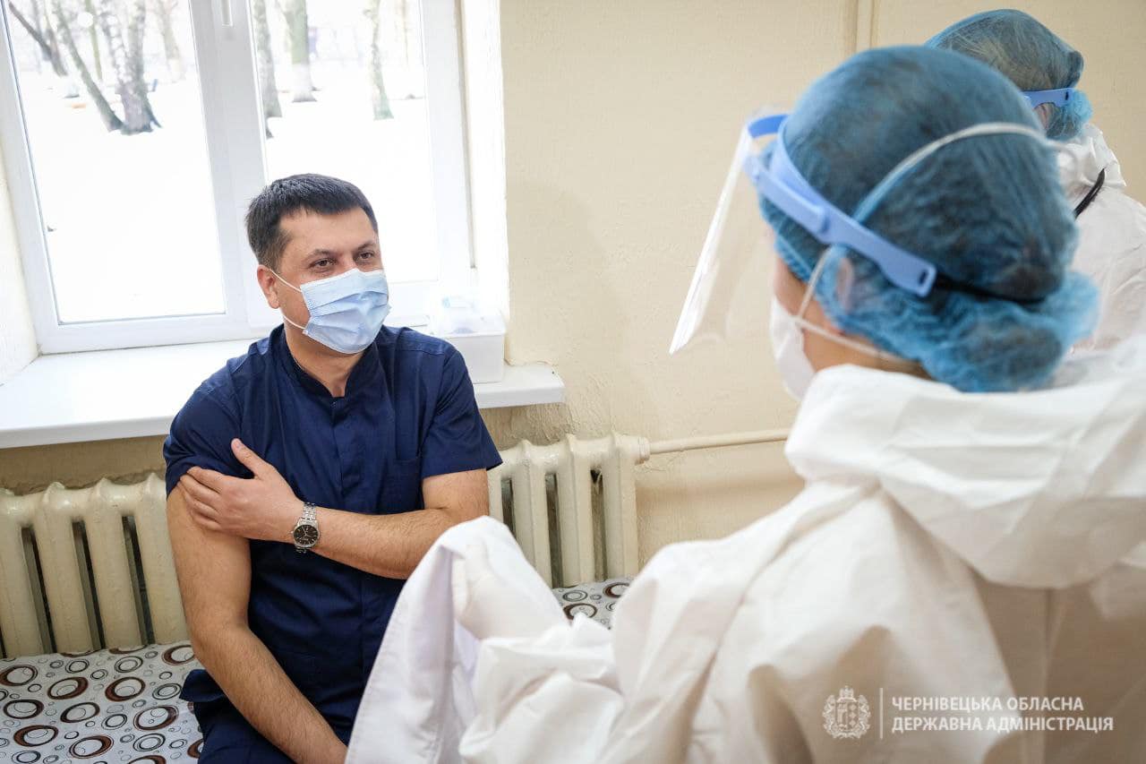 Вакцинация началась в Черновицкой области