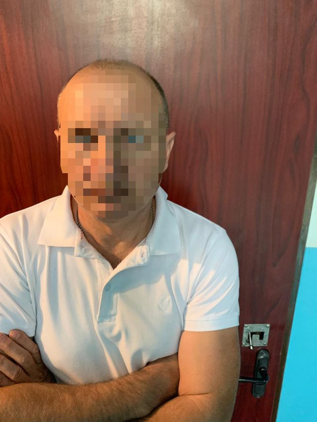 Злоумышленники отправляли девушек в Чехию