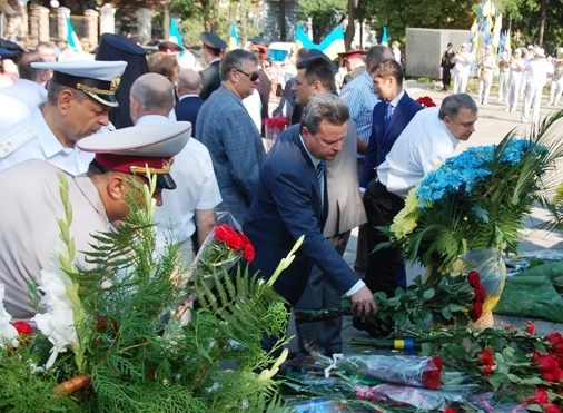 В Одессе состоялось торжественное возложение цветов к памятнику Тарасу Шевченко