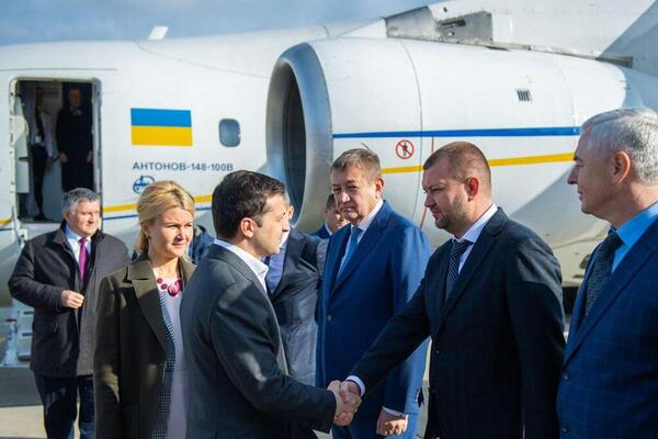Президент с рабочей поездкой находится в Харькове