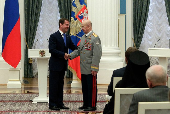 Церемония вручения Ордена Александра Невского 28 июля 2011 года.