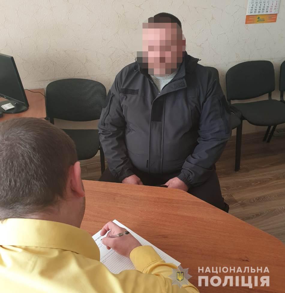 Пьяный мужчина, который ворвался в синагогу