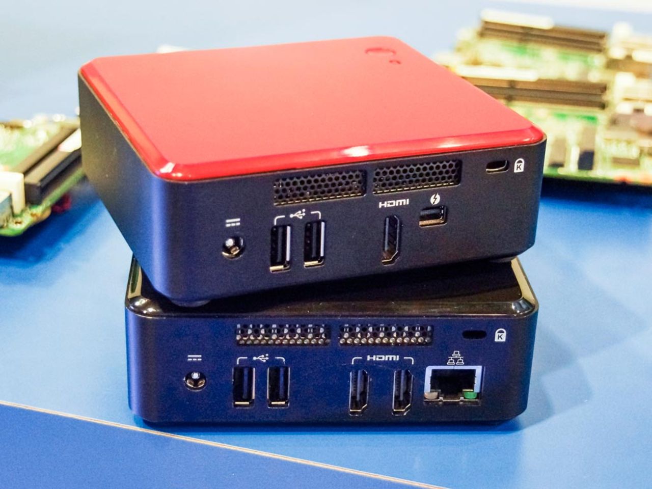 Форм-фактор Next unit of computing