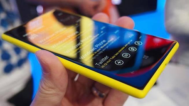 Nokia Lumia 520 - самый популярный смартфон на Windows Phone 8