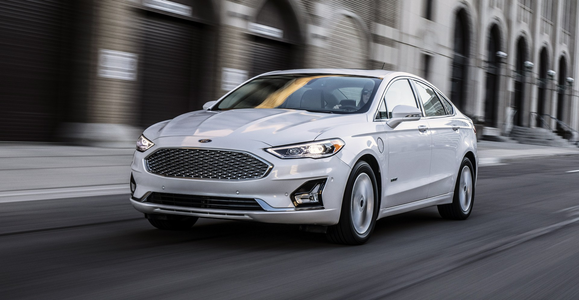 Ford Mondeo 2019 новое фото Ford Mondeo 2019 новое фото