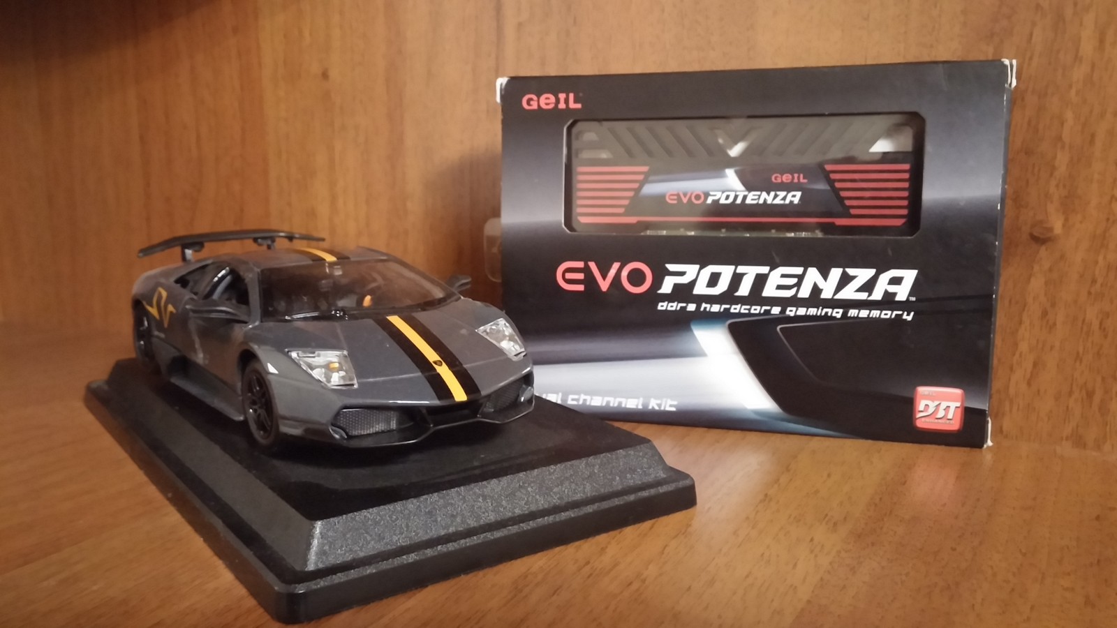 Geil EVO Potenza 16 ГБ