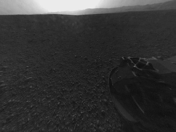 Марсоход Curiosity на поверхности Красной планеты