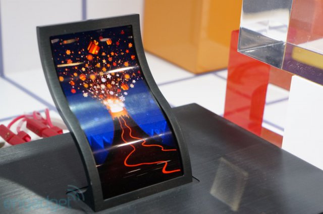 LG продемонстрировала гибкий и прочный OLED дисплей
