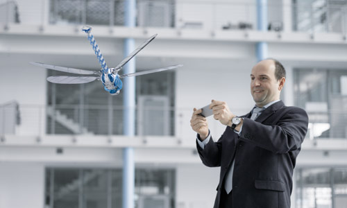 Festo представила робота-стрекозу