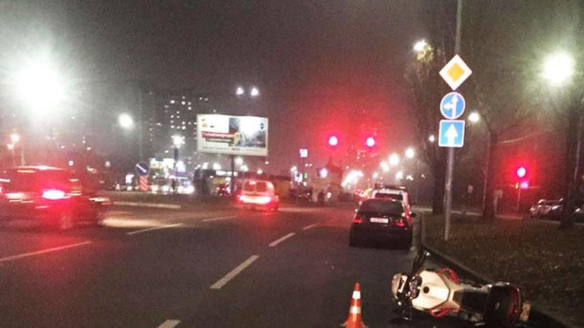 Мотоциклиста с телесными повреждениями доставили в больницу