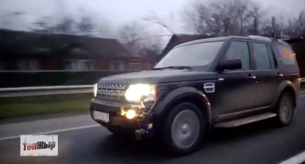 Съемочная группа на Land Rover