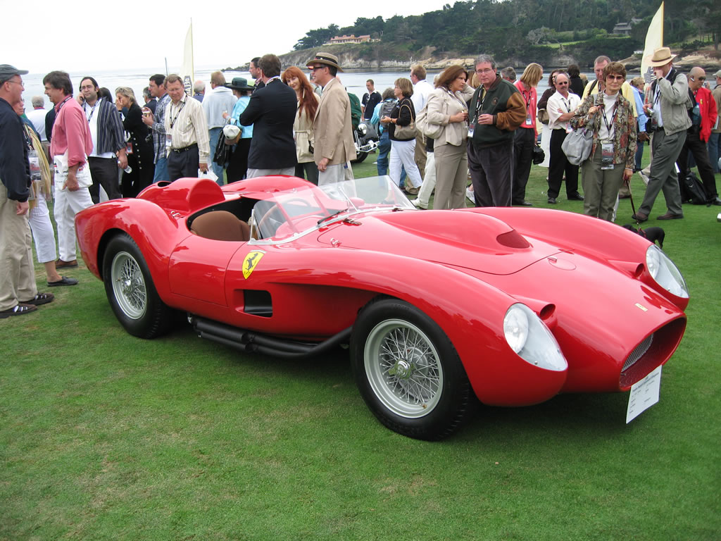 Ferrari 250 Testarossa когда-то принадлежала легендарному гонщику Пьеру Дрого