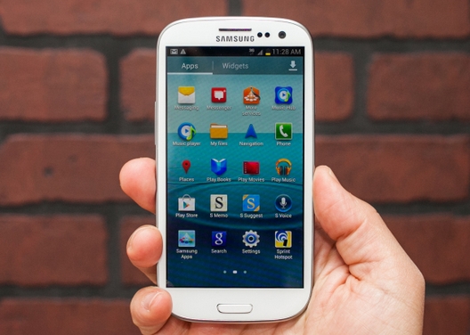 Samsung Galaxy S3 - один из самых удачных смартфонов компании