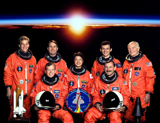 Джон Гленн в составе экипажа шаттла Discovery