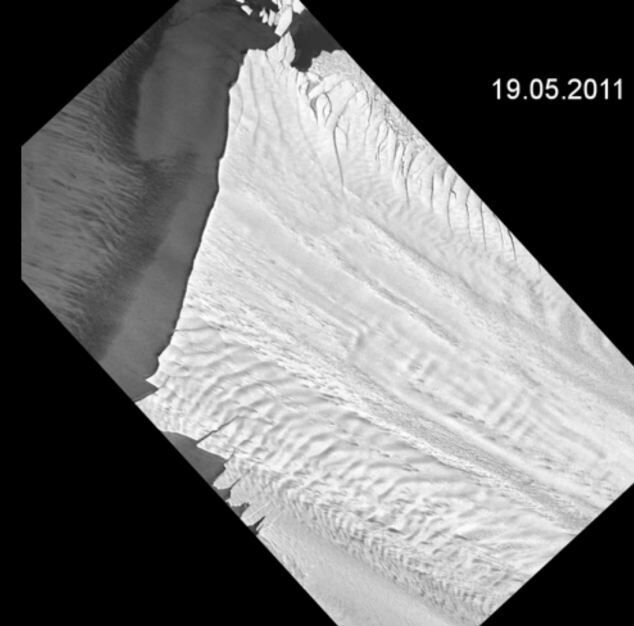 В 2011 году трещины почти не было