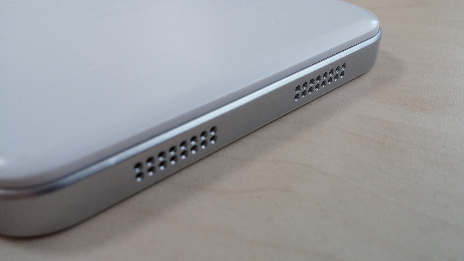 Gigabyte GSmart Sierra S1