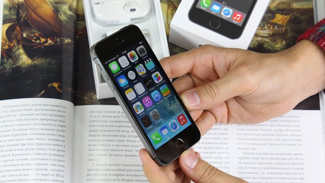 В iPhone 5S нашли проблемы с аккумулятором