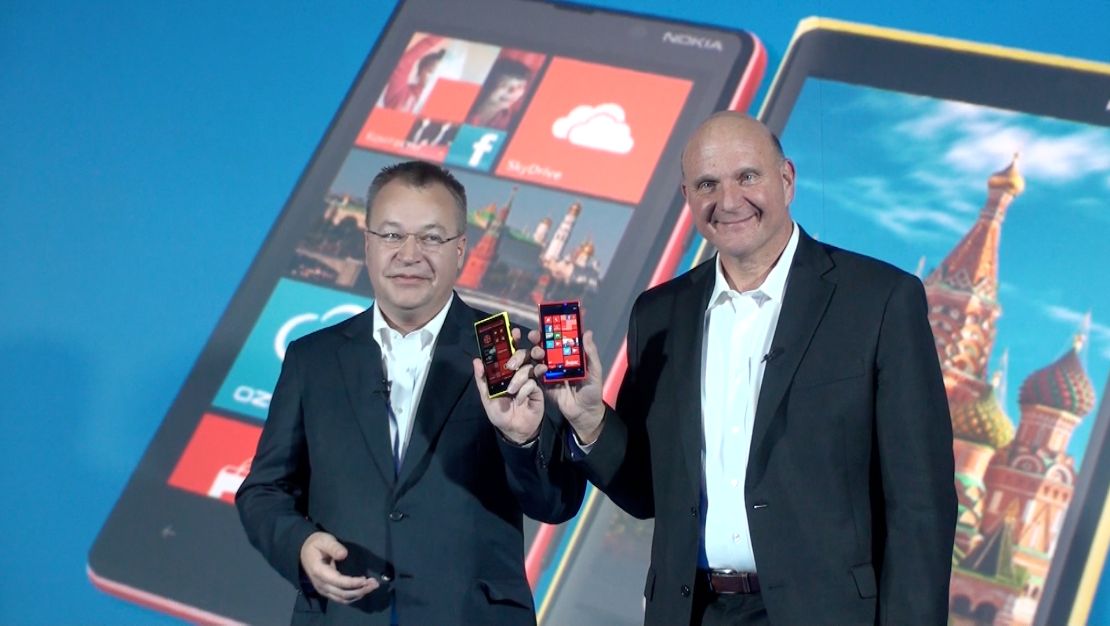 Телефонный бизнес Nokia выкупает Microsoft