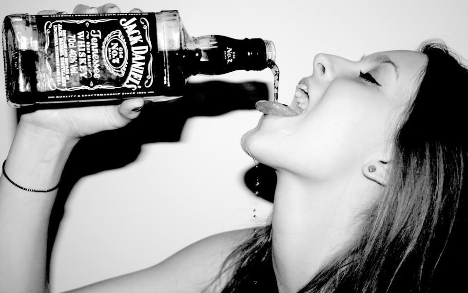 А как ты пьешь Jack Daniel's?