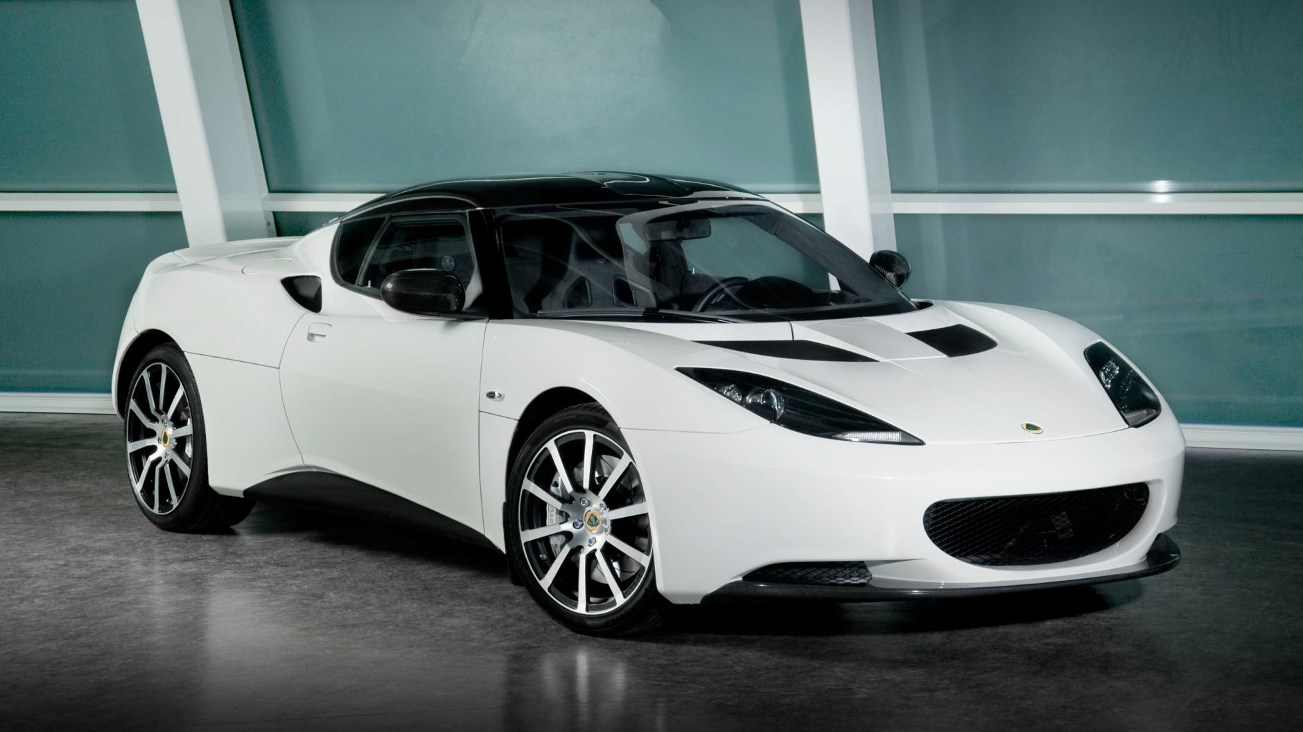 Цена Lotus Evora колеблется от 45 000£ до чуть более 50 000£
