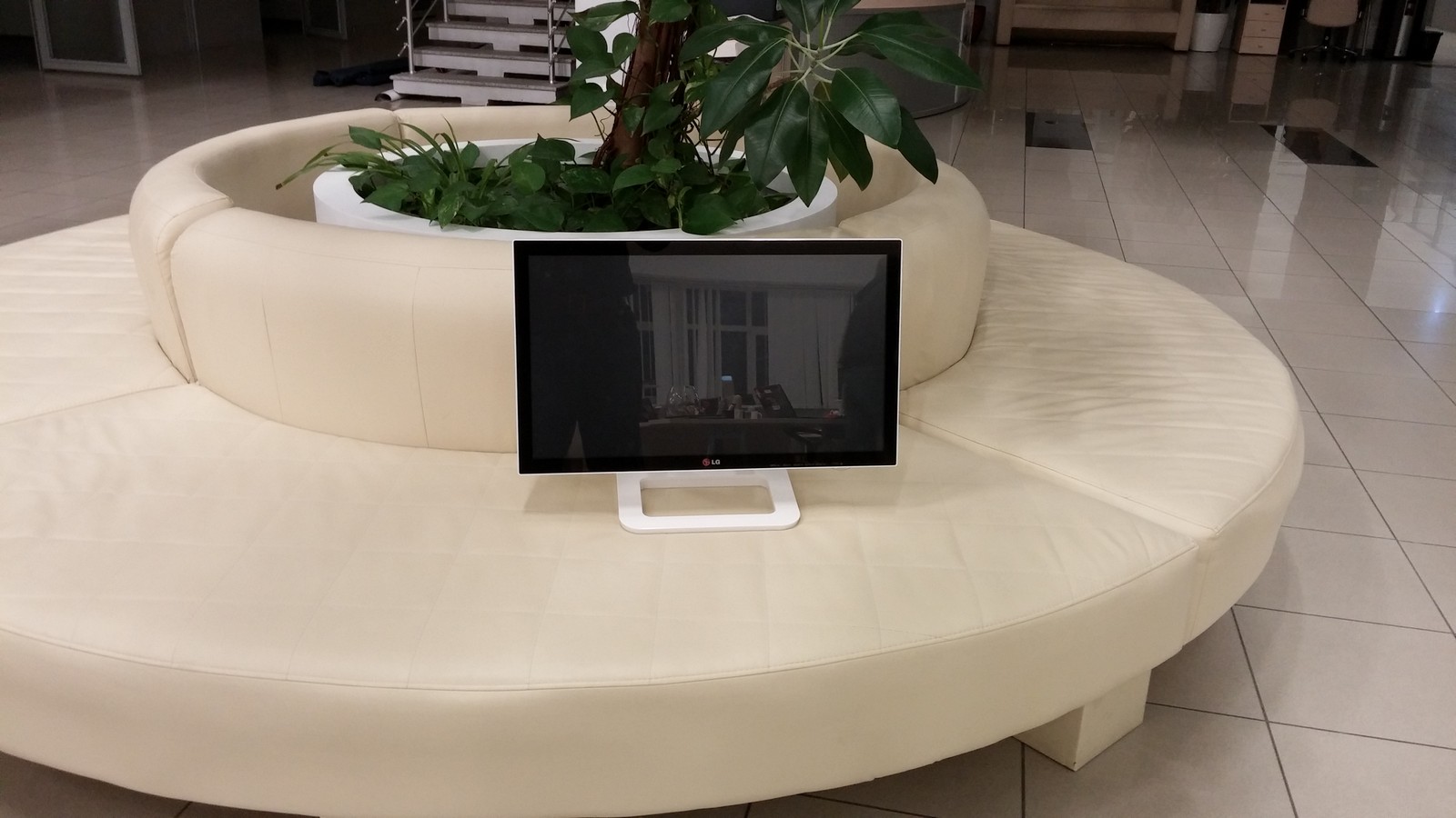 LG Touch10 Monitor