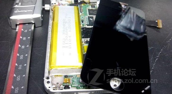 Разобранный iPhone 5S