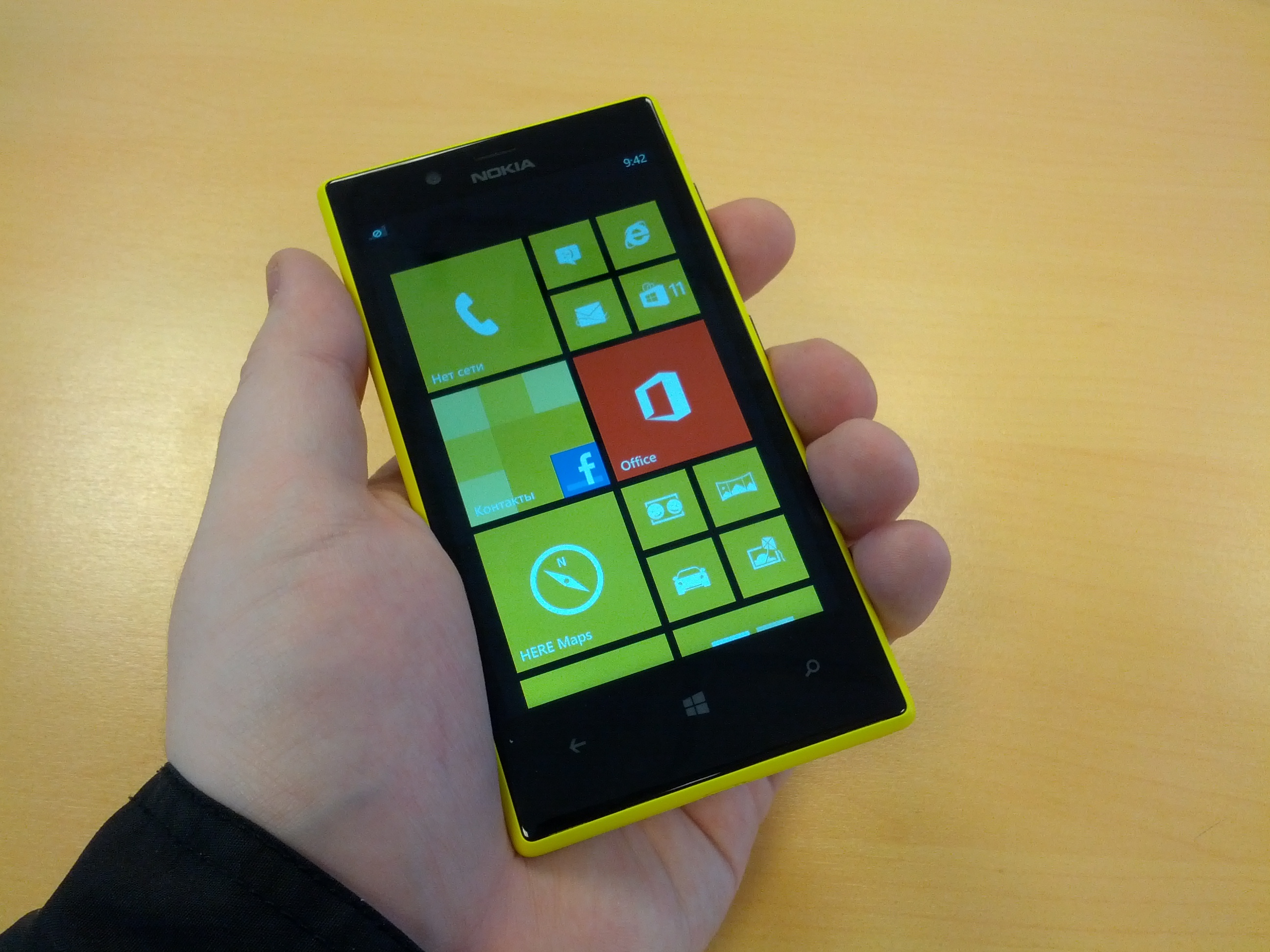 Nokia Lumia 720 - держать в руках приятно