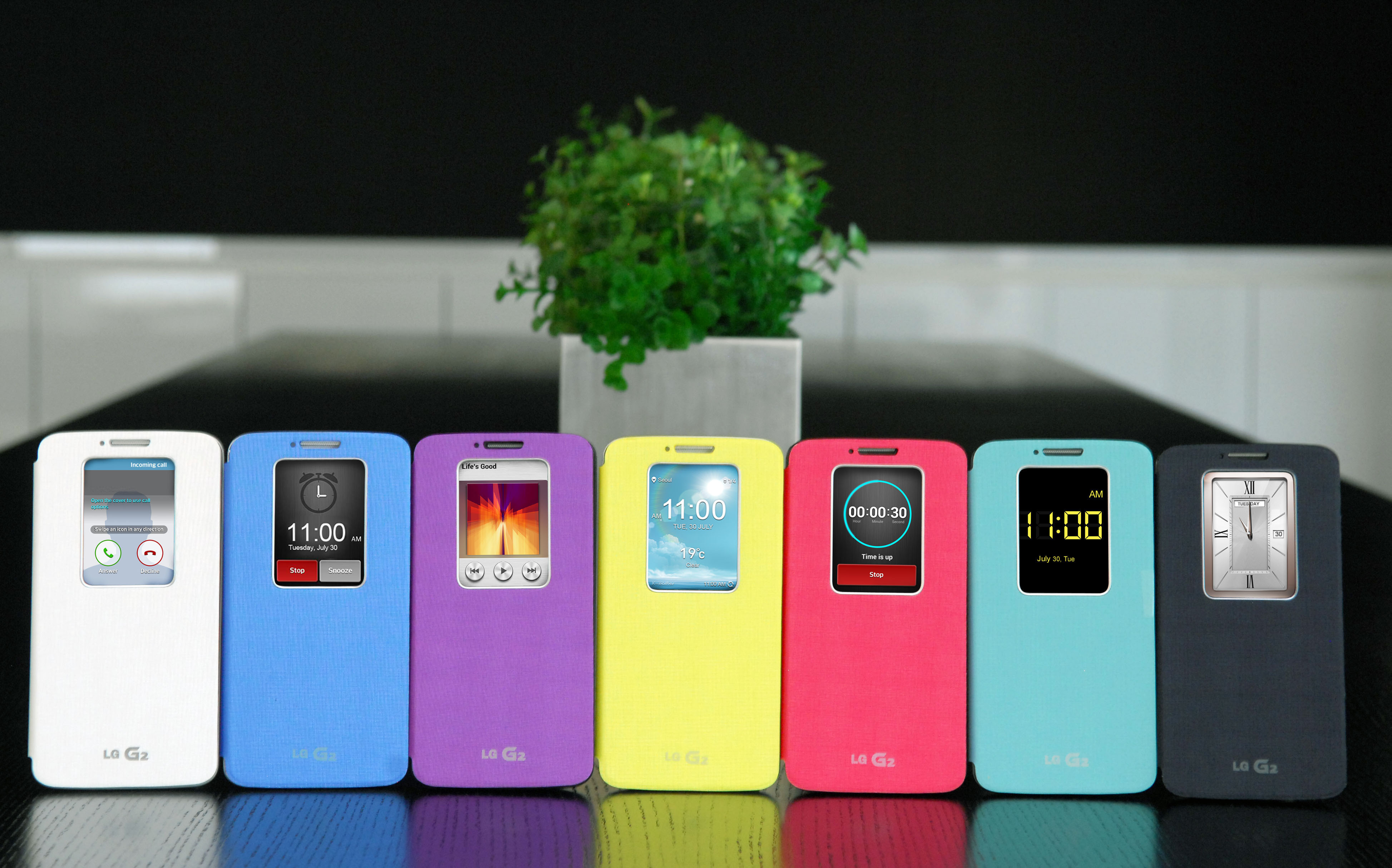 LG G2 в фирменном чехле