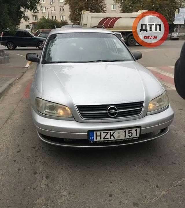 Детей сбила водитель авто на литовских номерах