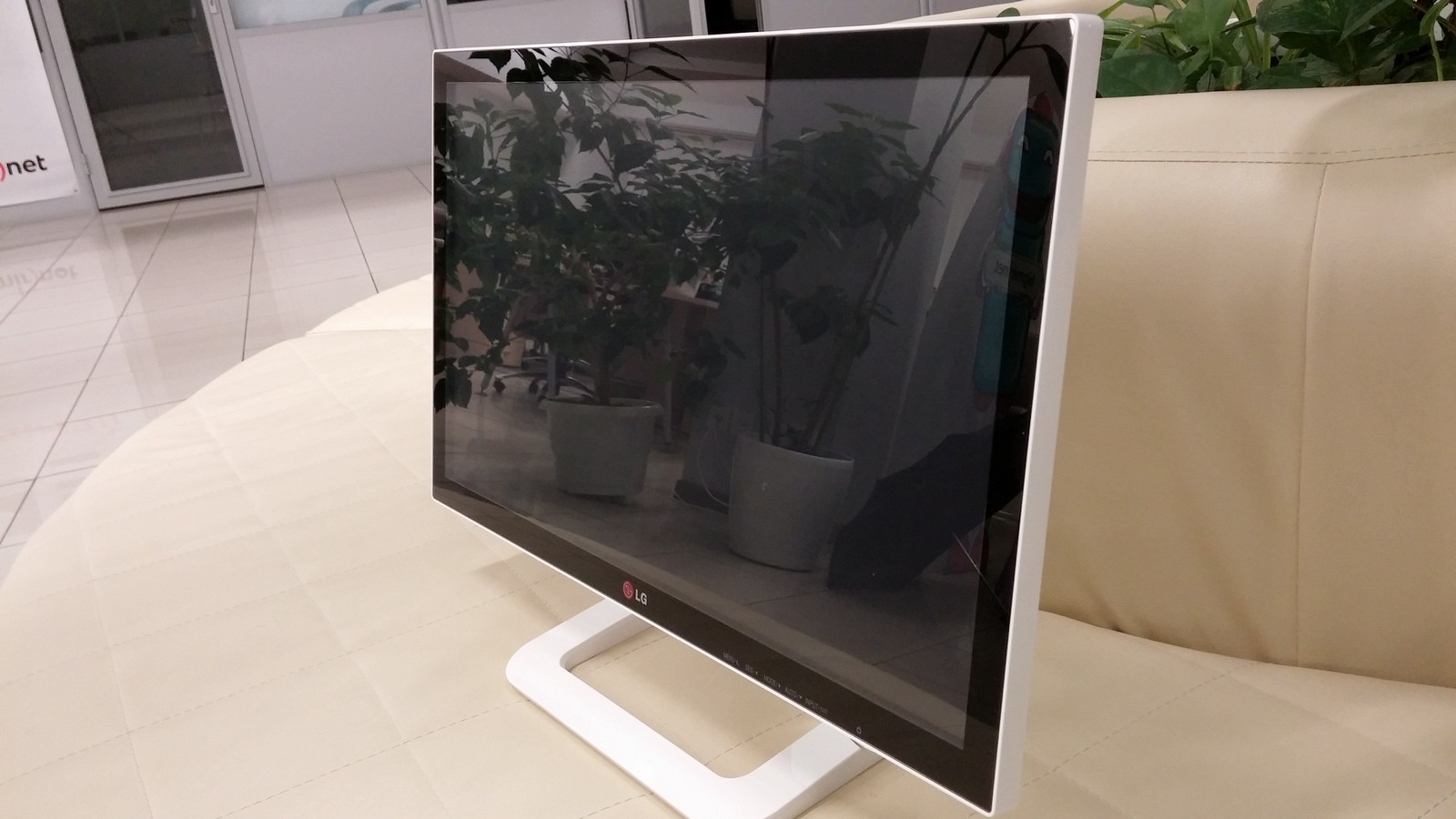 LG Touch10 Monitor