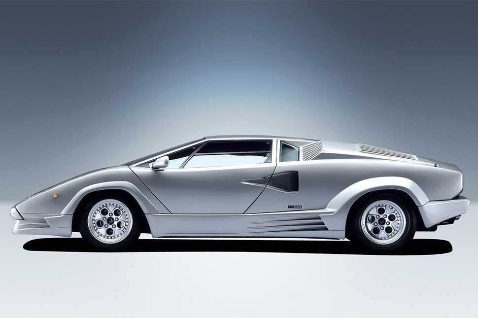 Модель Countach у производителя ассоциировалась с красивой женщиной