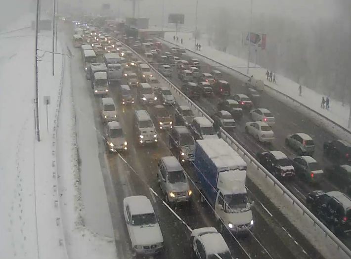 Движение практически замерло