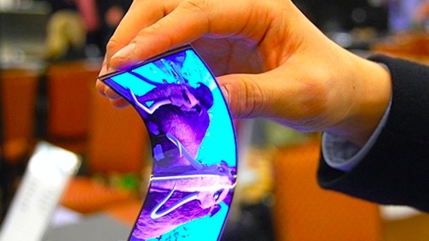 Демонстрация гибкого дисплея Samsung