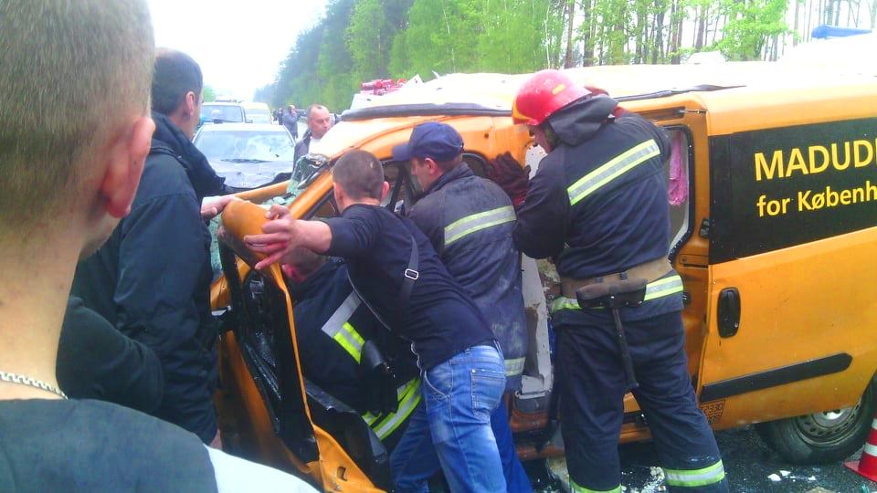Заблокированным в своем автомобиле оказался водитель Doblo