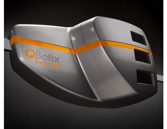 QBotix Solbot — робот для солнечных электростанций