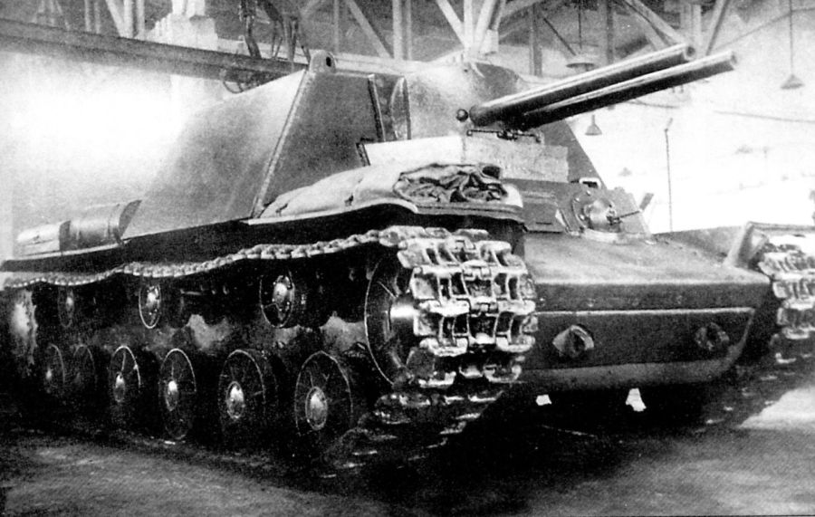 КВ-7 с кучей бестолковых пушек