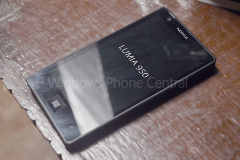 Nokia Lumia 950 - возможно следующий премиальный смартфон компании