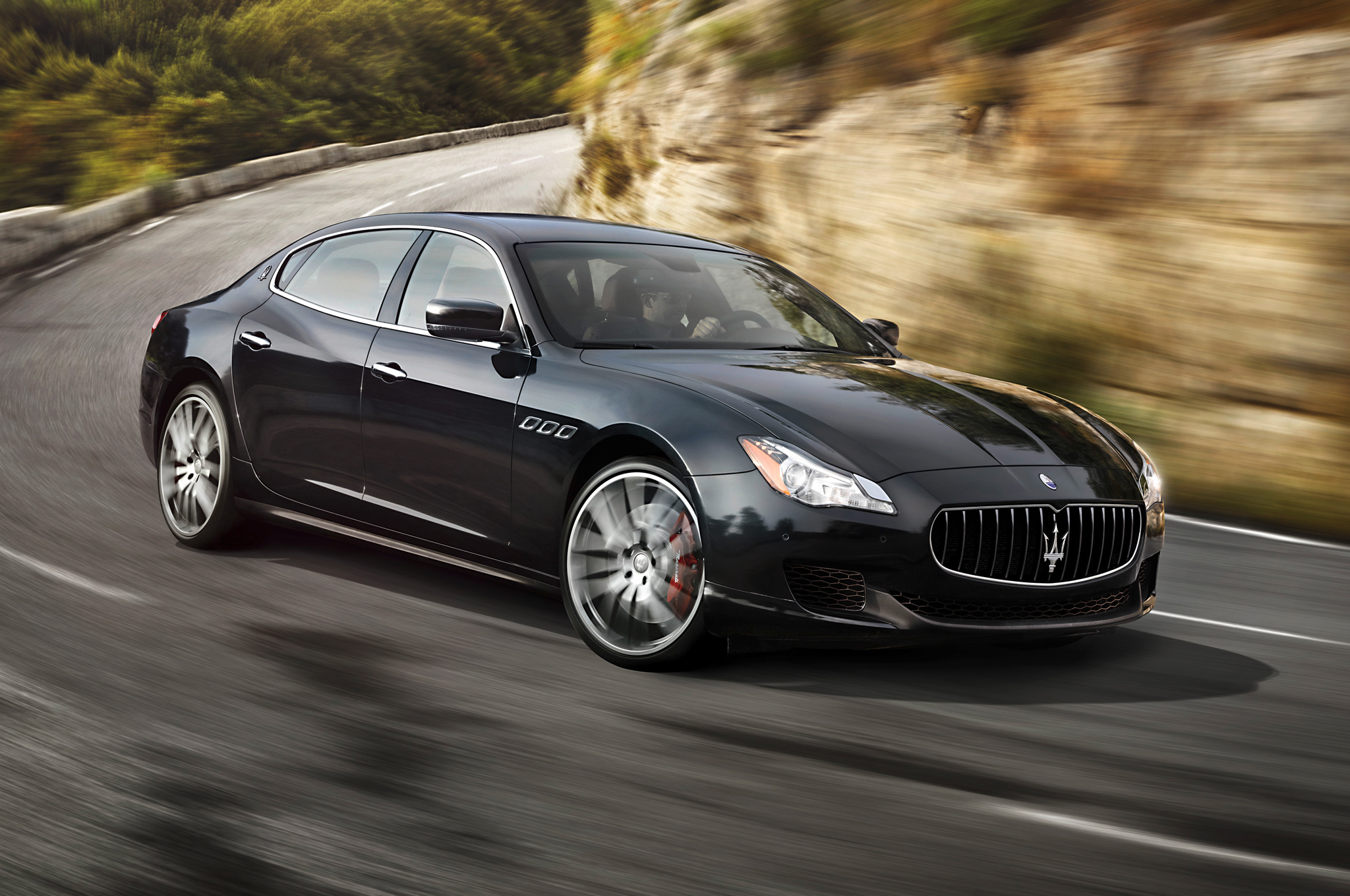 Maserati Quattroporte — спортивные воплощение седана в формате класса «люкс»