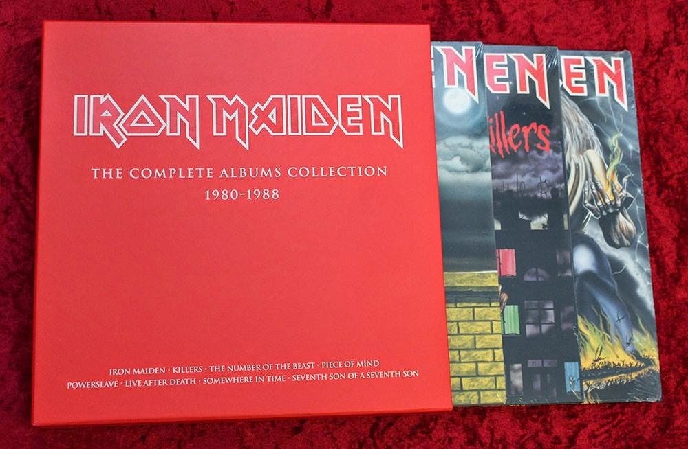Коллекция альбомов Iron Maiden на виниле - 1200 гривен