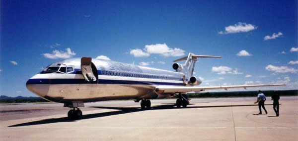 Боинг-727 угнали за долги