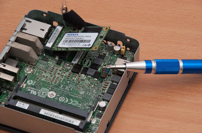 Intel NUC