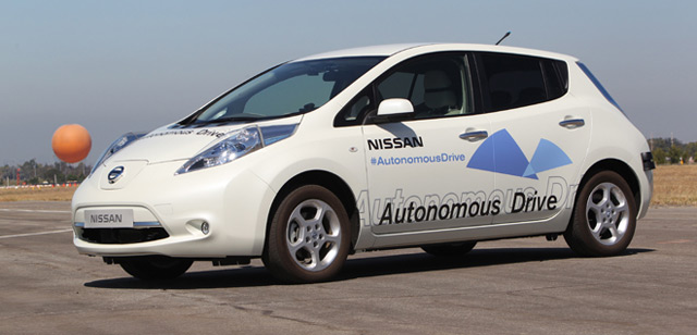 Nissan выпустит автономный авто уже к 2020 году