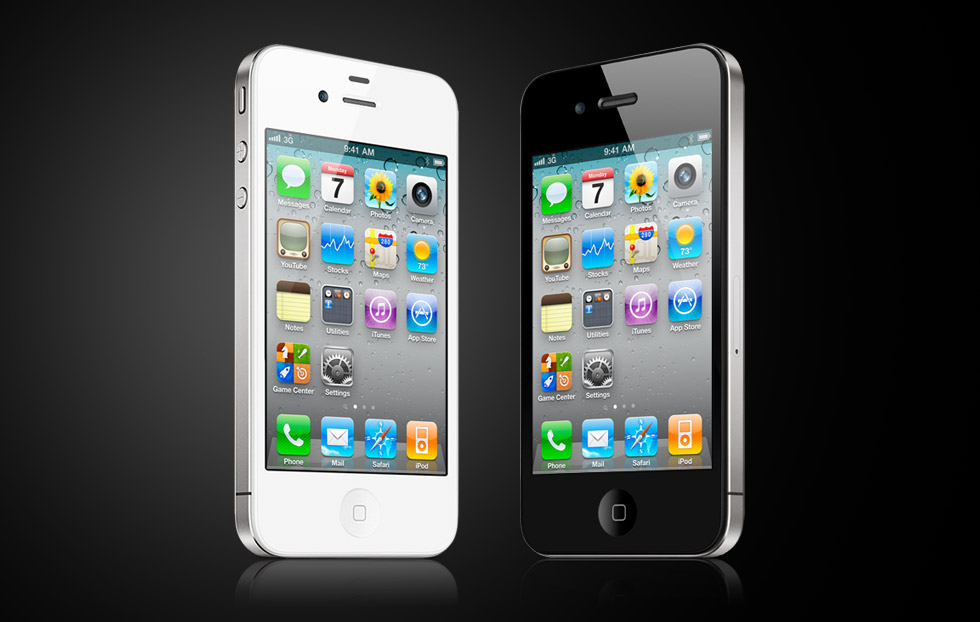iPhone 4 - 2010-й год. Новый форм-фактор и стеклянный корпус. Новый процессор A4 и 512 мб оперативной памяти. Дисплей Retina c улучшеннымы качеством изображения.